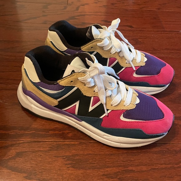 New Balance 57/40 men’s size 9 Multicolor Sneakers - Picture 3 of 5